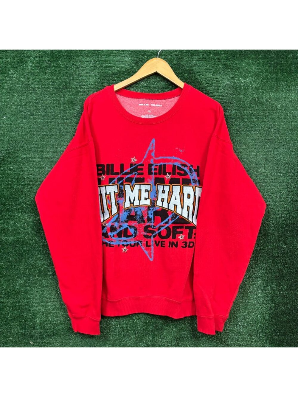 Billie Eilish Hit Me Hard and Soft The Tour Live in 3D Crewneck Sweater XL